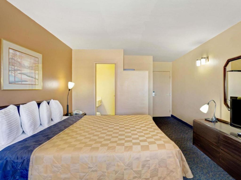 Howard Johnson By Wyndham South Lake Tahoe Exteriér fotografie