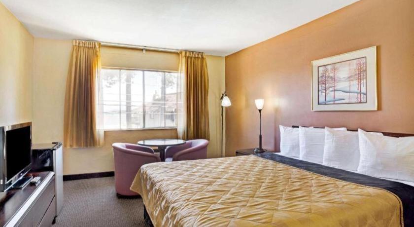 Howard Johnson By Wyndham South Lake Tahoe Exteriér fotografie
